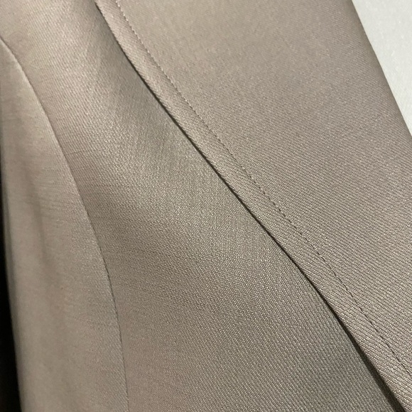 Talbots 2 Piece Wool Blend Blazer/Skirt Suit - Picture 4 of 10